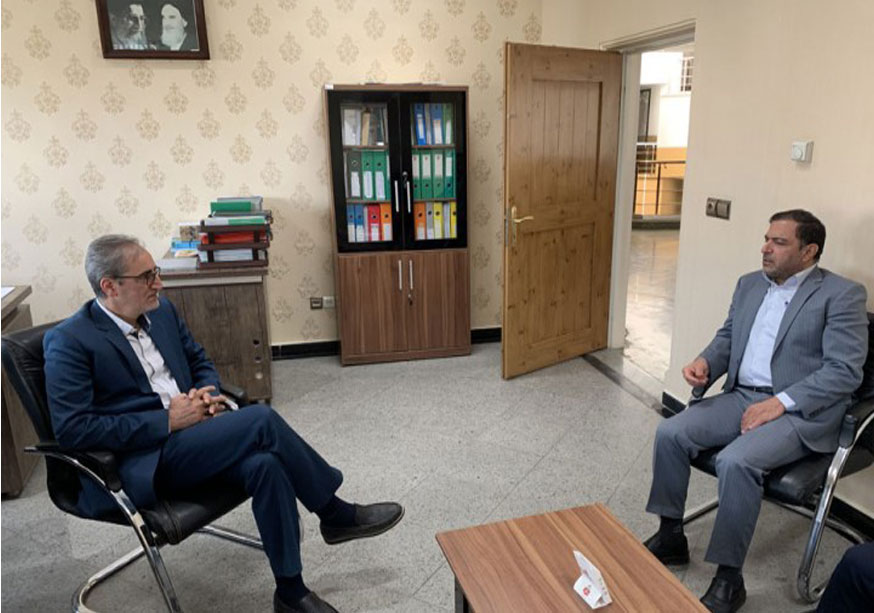 نشست مدیرکل سمنان با معاون هماهنگی برنامه و بودجه سازمان مدیریت و برنامه ریزی استان